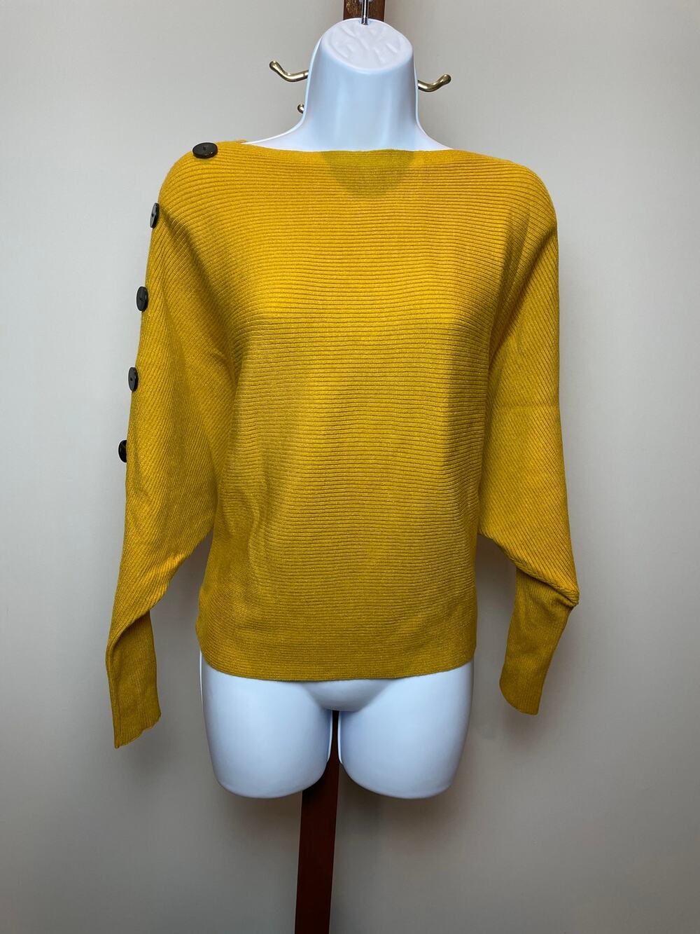 Faith + Zoe Sweater Size L Golden Yellow Ribbed Raglan Sleeve Button Detail NWT